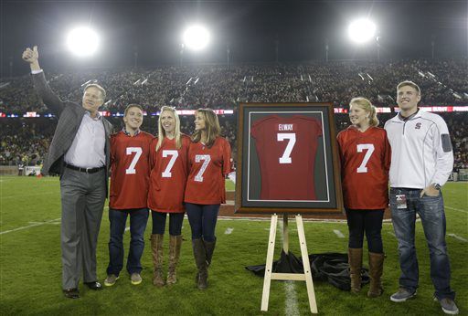 Stanford to retire John Elway's No. 7 jersey Thursday