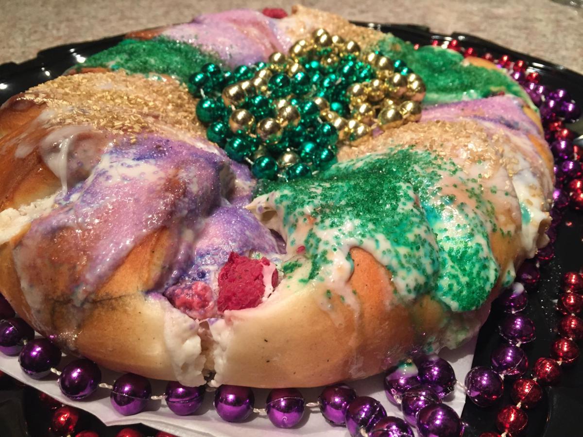 Colorado Springs Bakers Make King Cakes For Mardi Gras Food Gazette Com