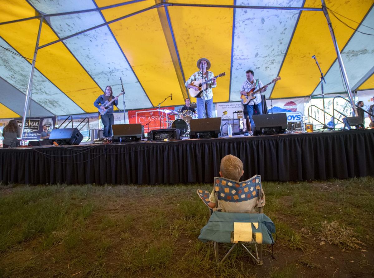 05_24_19 MeadowGrass0074.jpg