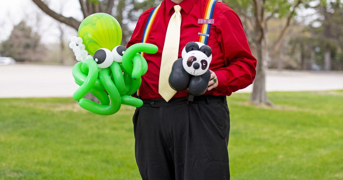 Colorado Springs balloon artist keeps ‘magical’ tricks going | Arts & Entertainment