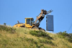 Mysterious monolith in northern Colorado removed due to influx of tourists