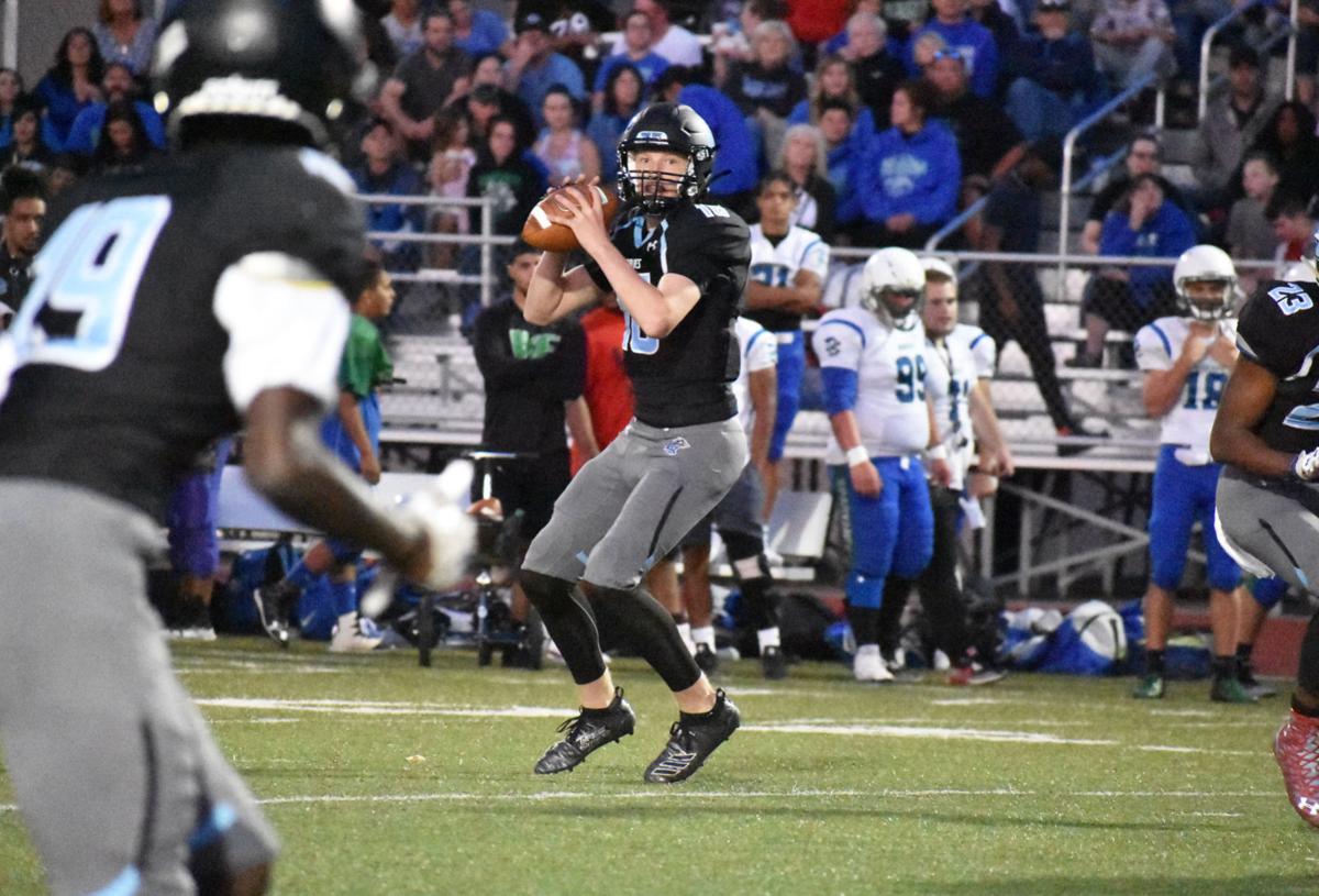 Freshman Quarterback Brayden Dorman Takes First Snaps For Vista