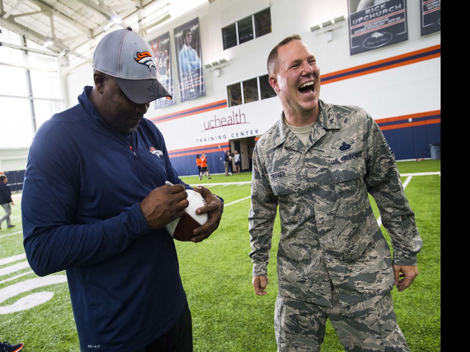 Broncos mend fences with Colorado troops during day of fun, Military