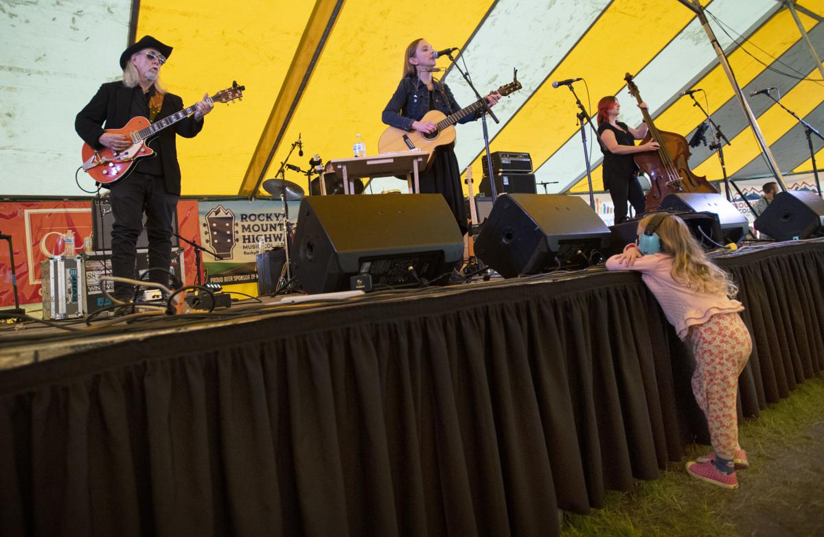 05_26_19 meadowgrass3887.jpg