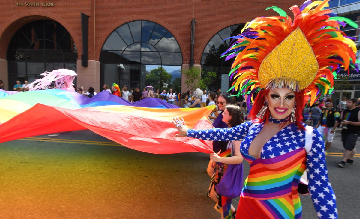071019-news-parade 6238.JPG