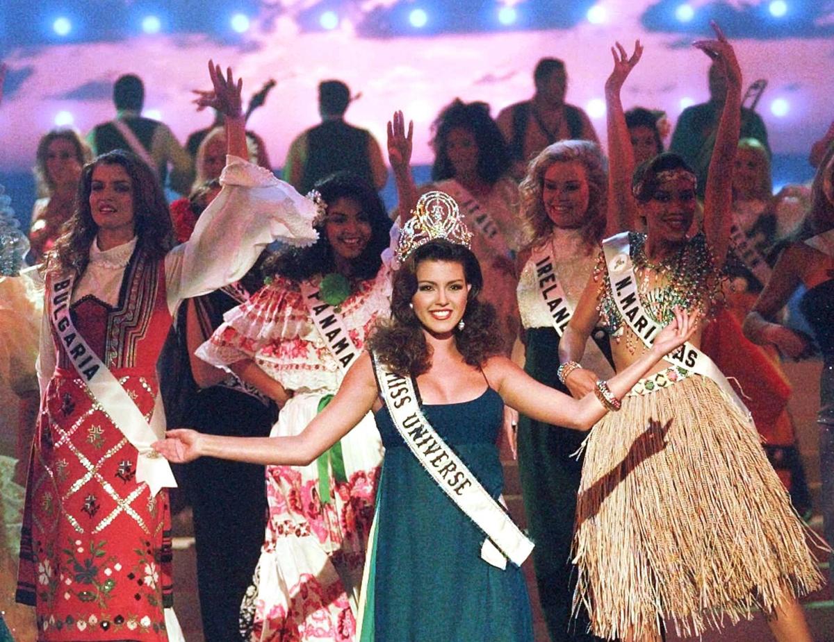 Donald Trump Shames Ex Beauty Pageant Winner For Sexual History Elections Gazette Com