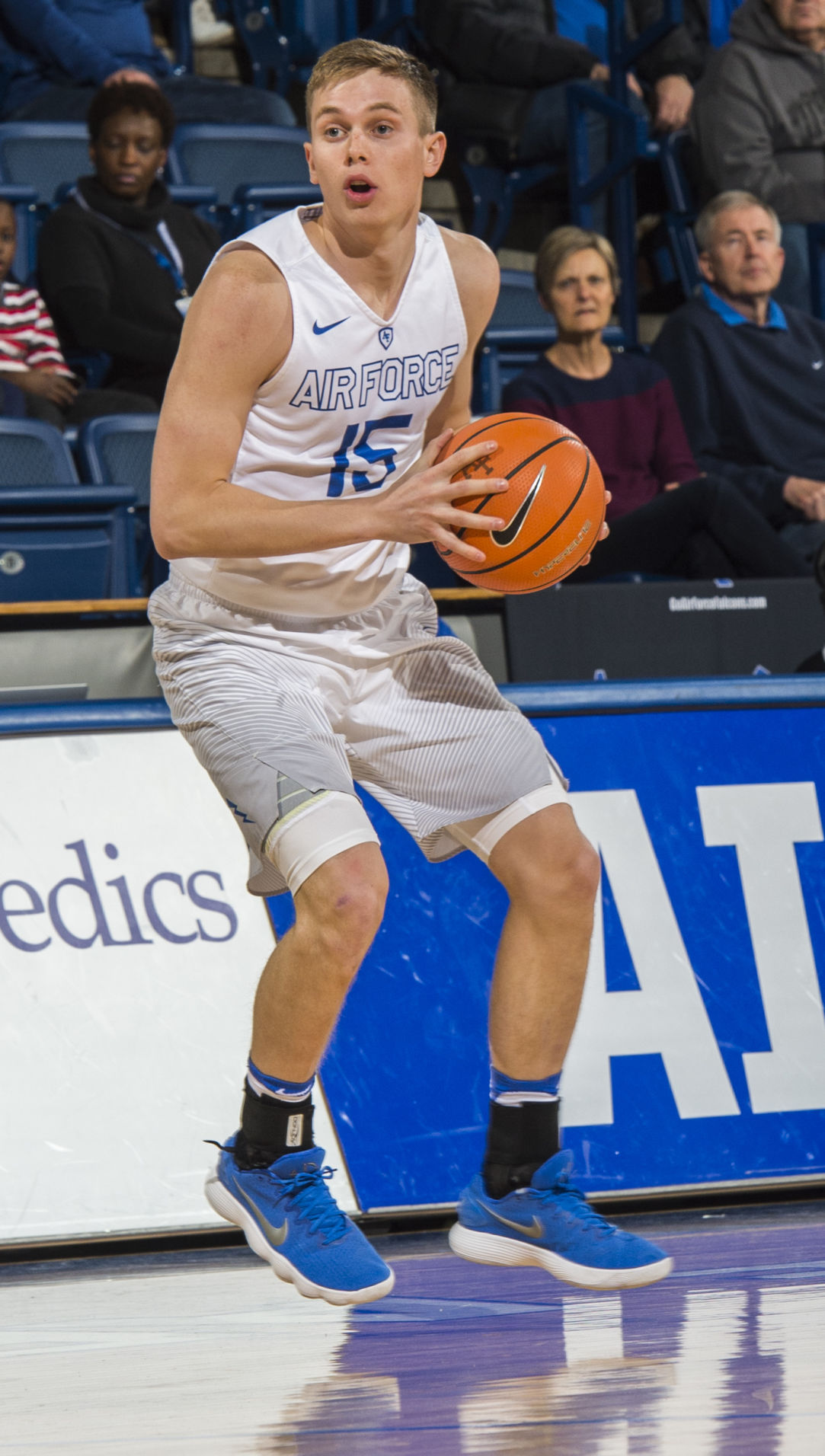 New vegan Jacob Van hungry for a strong finish for Air Force basketball at Mountain West Tournament Sports gazette