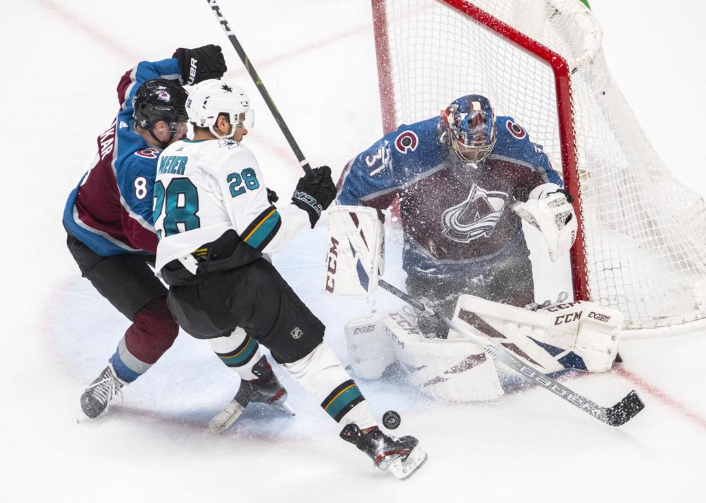 Mikko Rantanen scores twice days after contract holdout ends, Avalanche  down Flames in season opener, Sports