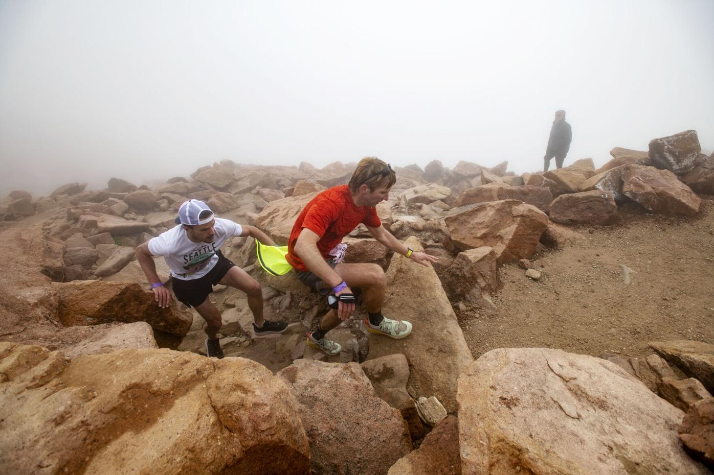 082221-news-pikespeakascent 09.jpg