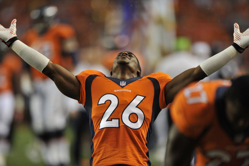 Broncos sticking by young safety Rahim Moore despite blunder that