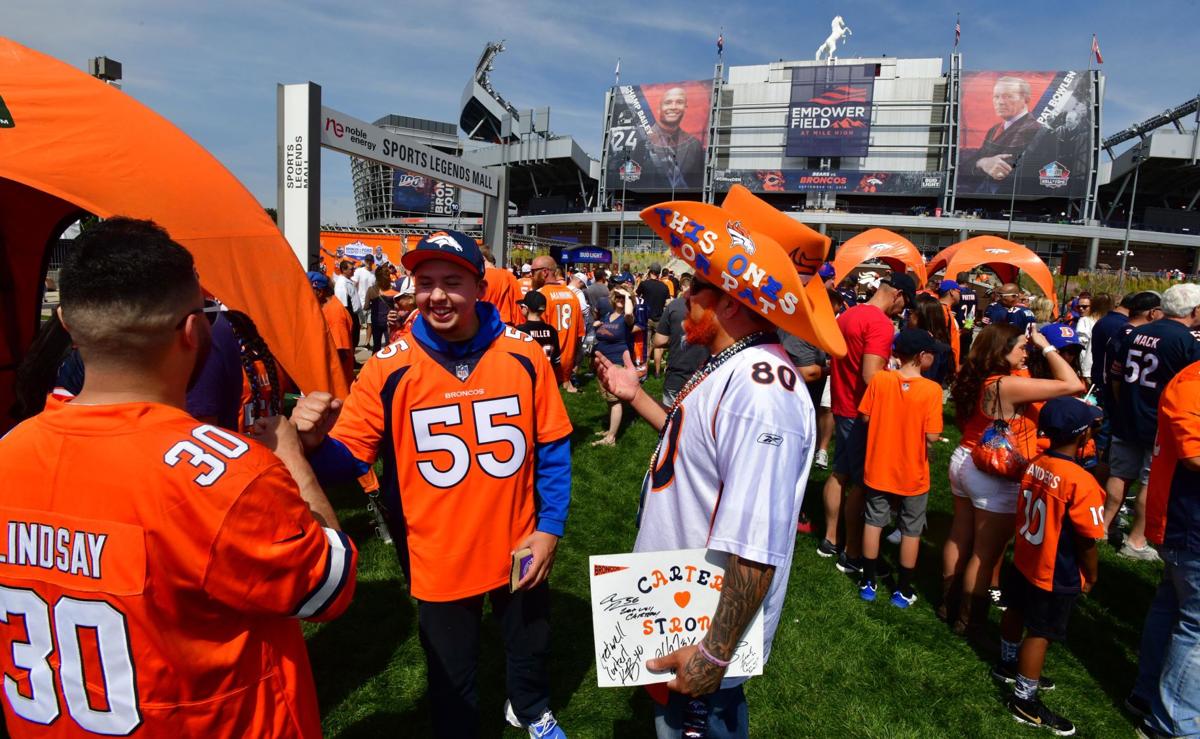 091619-s-broncosbears01.JPG