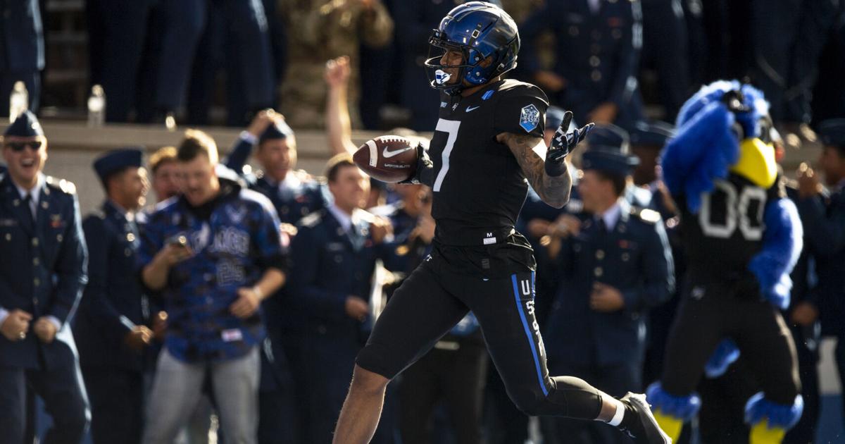 PHOTOS: Air Force Falcons beat Navy Midshipmen