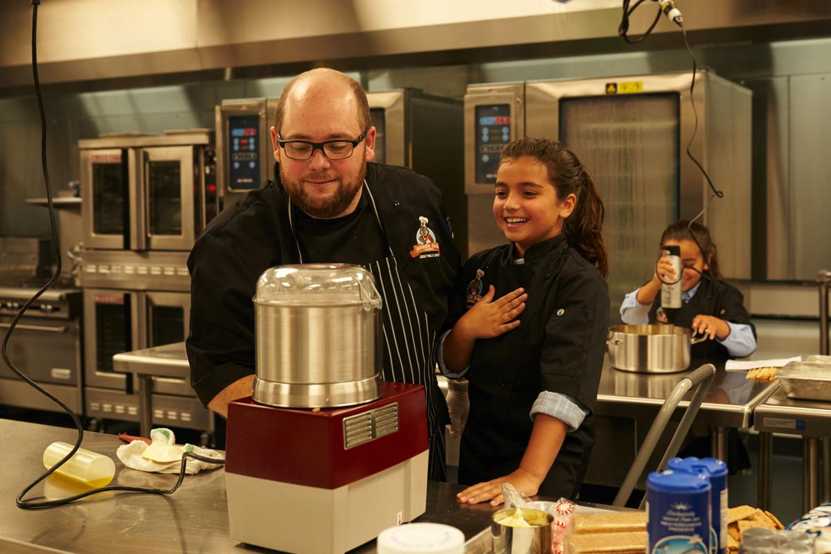Great Wolf Lodge S Junior Chef Council Unveils Inaugural Menu In New York City Thetribune Gazette Com Anna zakarian loyalty, honesty and integrity have played a significant role in building a successful business. colorado springs gazette