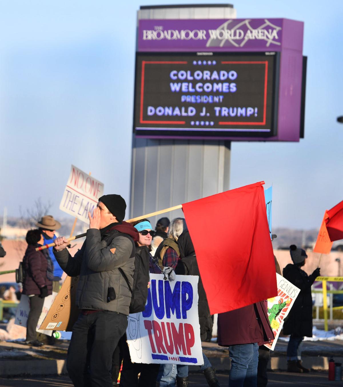 022120-news-protesters 521.jpg