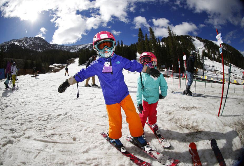 Cell data: Coloradans getting out more, staying home less