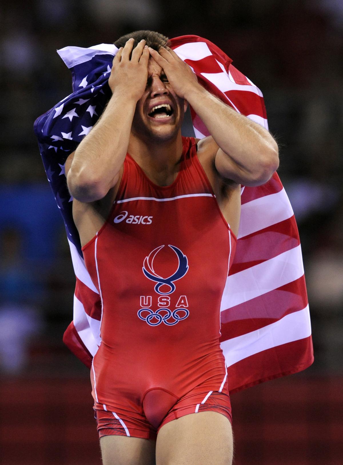 Ufc Fighter Henry Cejudo Returns To Colorado Springs To Rediscover Hunger Before 2008 Olympic Wrestling Gold Colorado Springs News Gazette Com This time with his undocumented mother in the stands. ufc fighter henry cejudo returns to