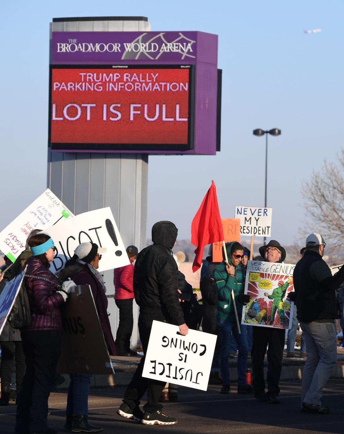 022120-news-protesters 537.jpg