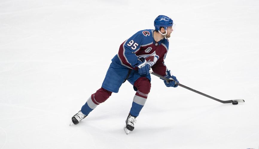 06_15_22 stanley cup 02086.jpg