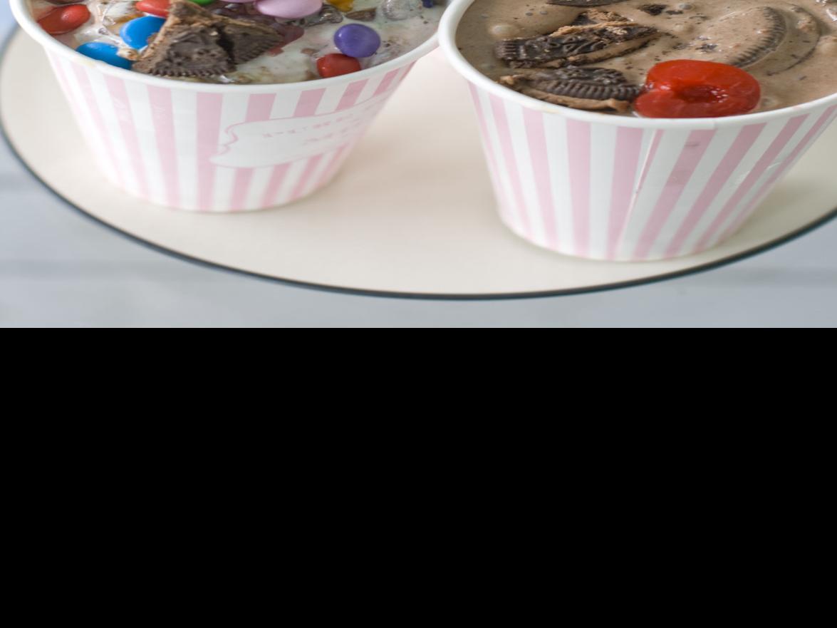 Save on M&M's Fun Cups Vanilla Ice Cream with Chocolate Swirl - 10