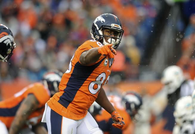 Demaryius Thomas bonded with family over their son's courage