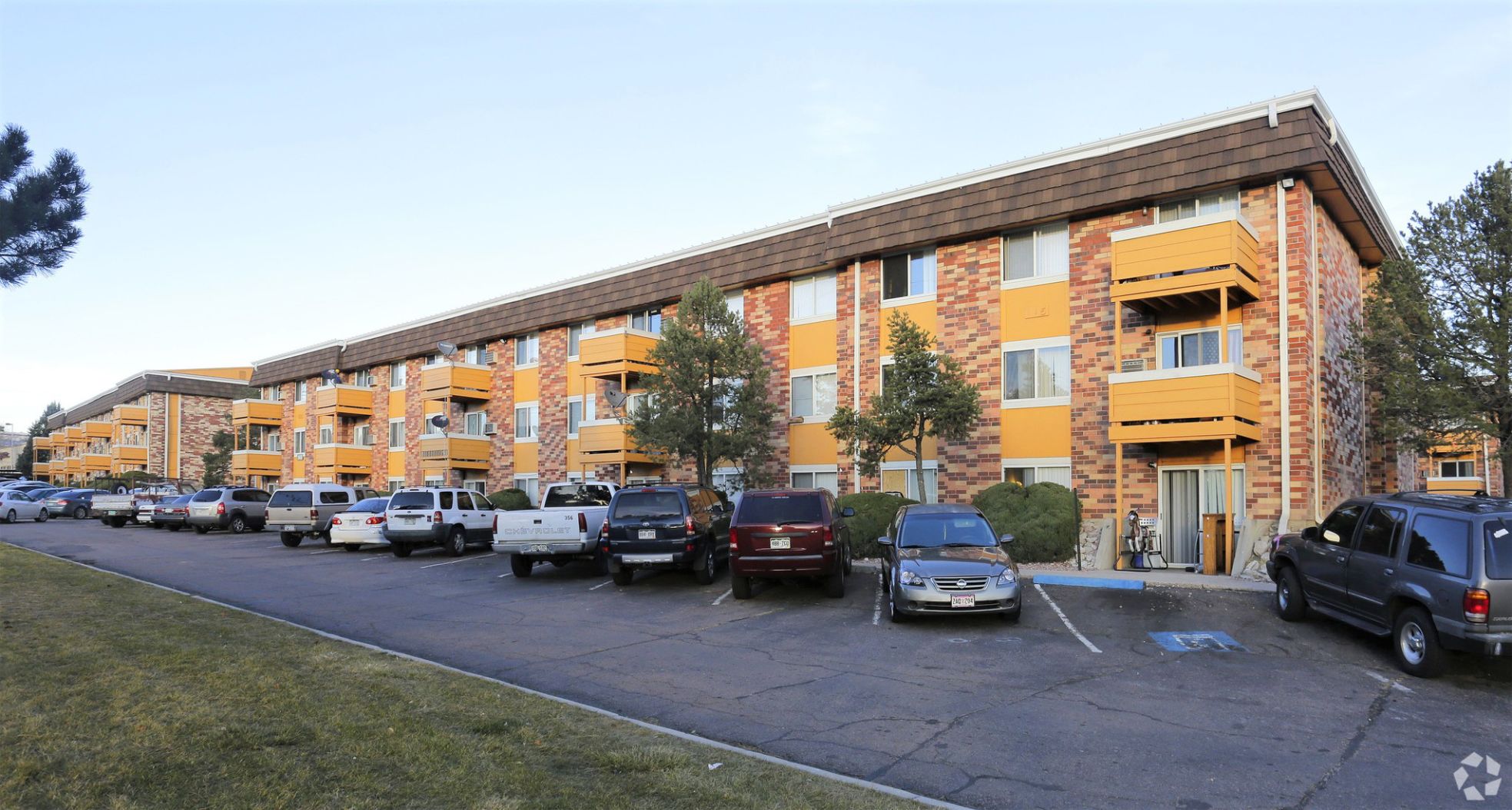 Investors Continue To Snap Up Colorado Springs Apartments Business   5d0d3d5ae4703.image 