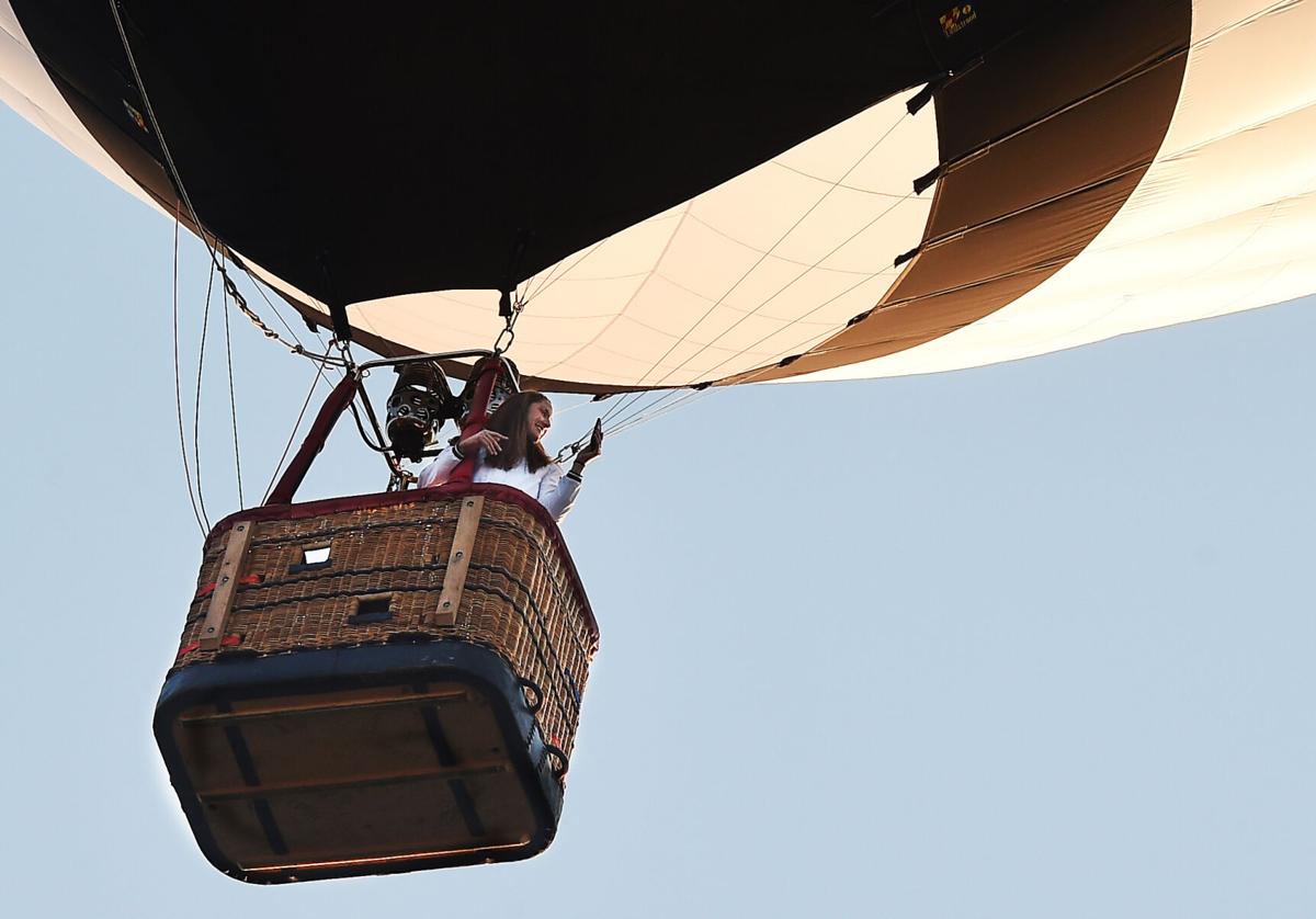 090721-news-balloons 23.JPG