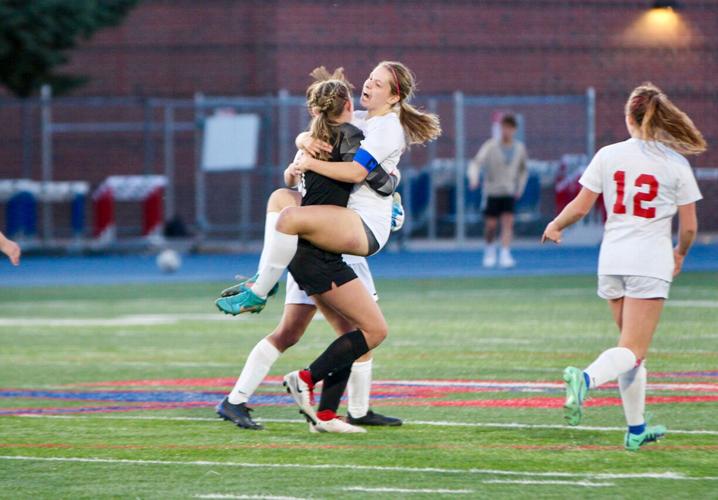 Midfield celly