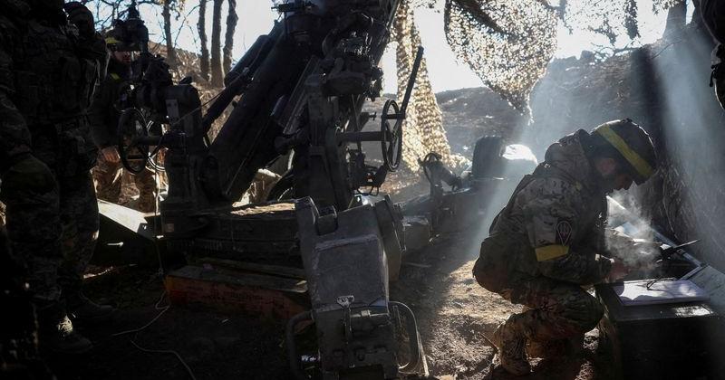 Exclusive-Russian use of chemical weapons against Ukraine 'widespread', Dutch defence minister says