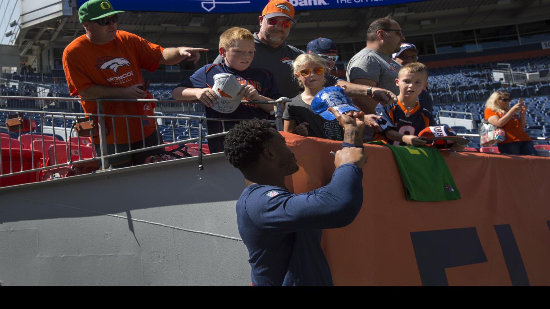 The Best Places To Get Autographs At Broncos Stadium Sports Coverage Gazette Com