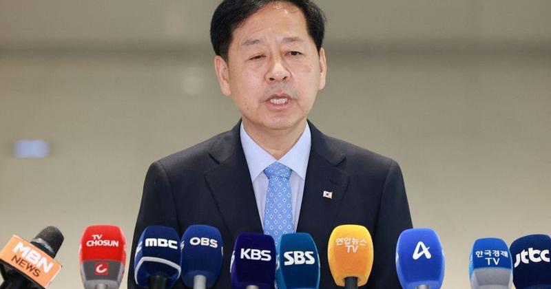 Trump says US will set 15% tariff on South Korean imports under new deal