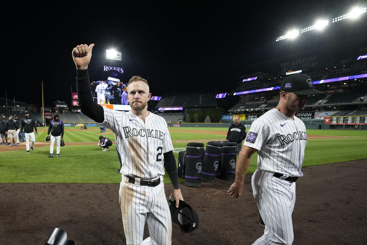 Rockies sign Trevor Story to two-year, $27.5 million deal, per report - MLB  Daily Dish