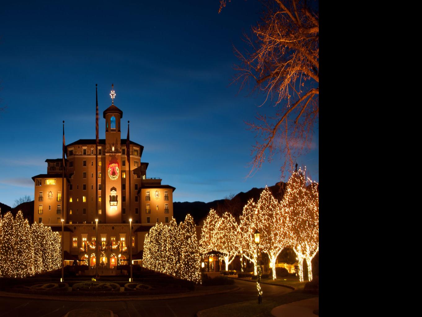 Broadmoor Christmas Lights 2021 More Than A Million Holiday Lights At Broadmoor And Seven Falls News Gazette Com