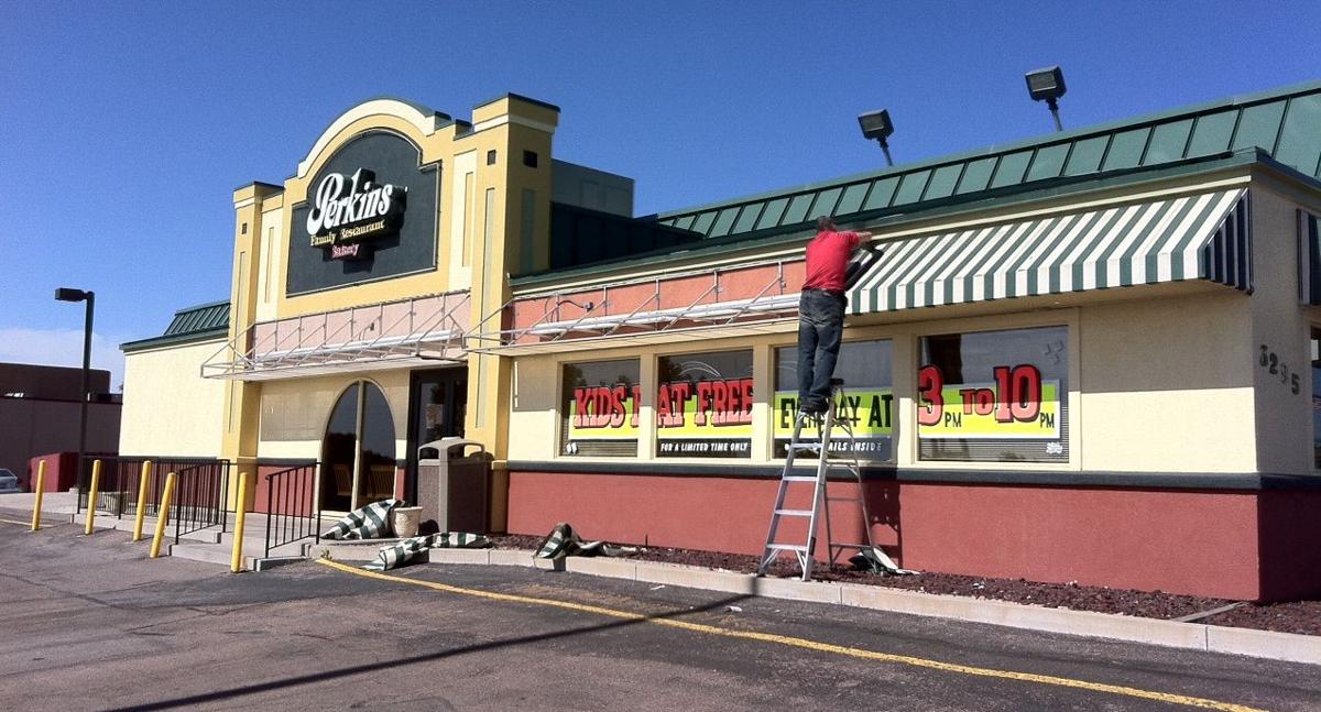 Perkins Files For Bankruptcy Local Restaurants Closed Colorado Springs News Gazette Com