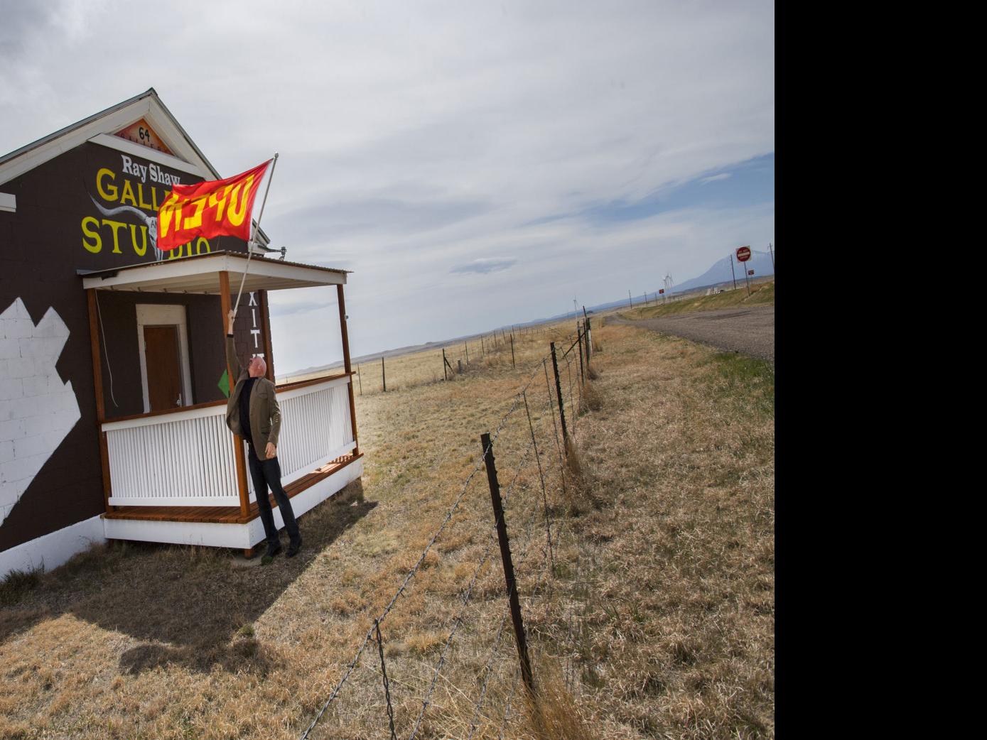 You Ve Seen This Gallery On Interstate 25 Meet Ray Shaw The