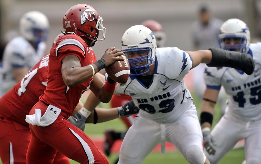 Atlanta Falcons' Ben Garland, Academy grad and Air Guardsman, wins