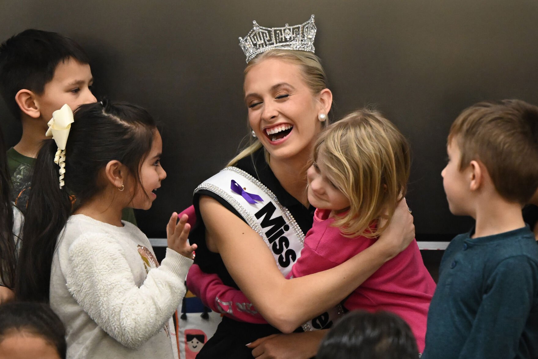 Miss America encourages students at Colorado Springs school