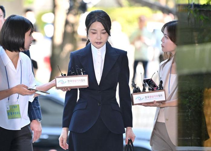Solitary cell with mattress on the floor for South Korea's once powerful ex-first  lady | U.S. & World | gazette.com