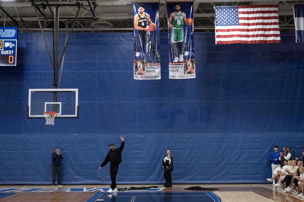 Derrick White's High School Career Home