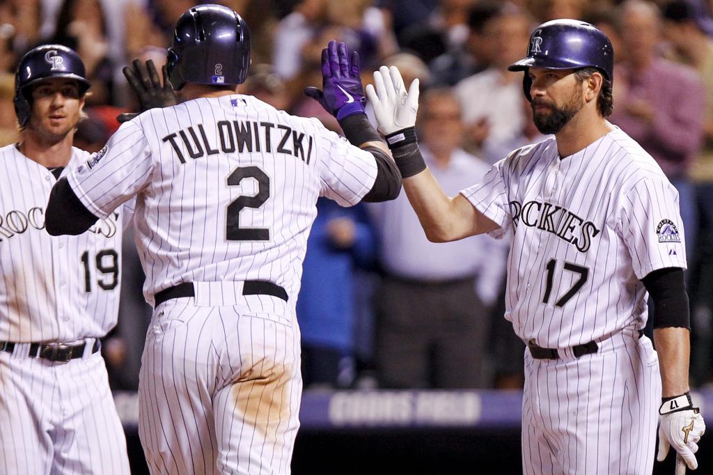 Trade rumors begin: Injured Troy Tulowitzki goes to a Yankees game - Los  Angeles Times