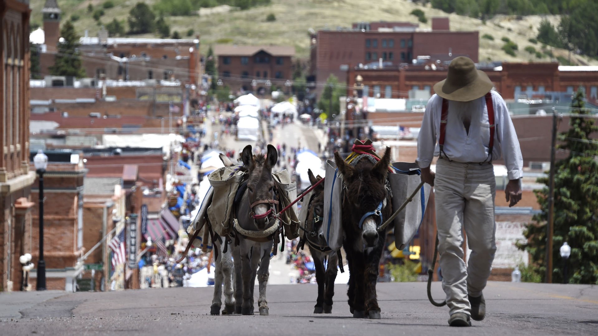 A Brief History Of 5 Iconic Colorado Mining Towns Summer Fun Guide   5b4fe4c85bcf3.image 