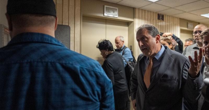 New York Democratic politicians arrested at ICE jail in Manhattan