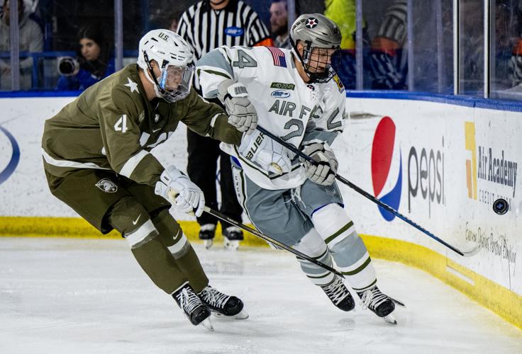 Air Force hockey outlasts furious lastminute comeback from Army, wins