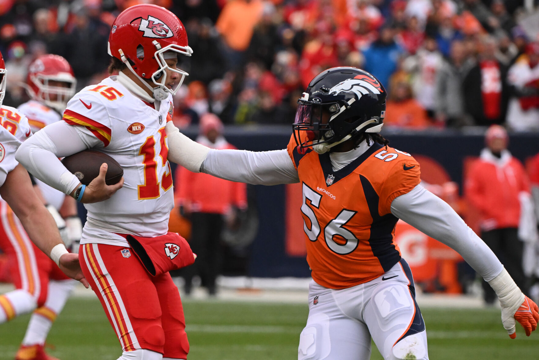 Patrick Mahomes Posts Perhaps Worst-career Performance As He Battles ...