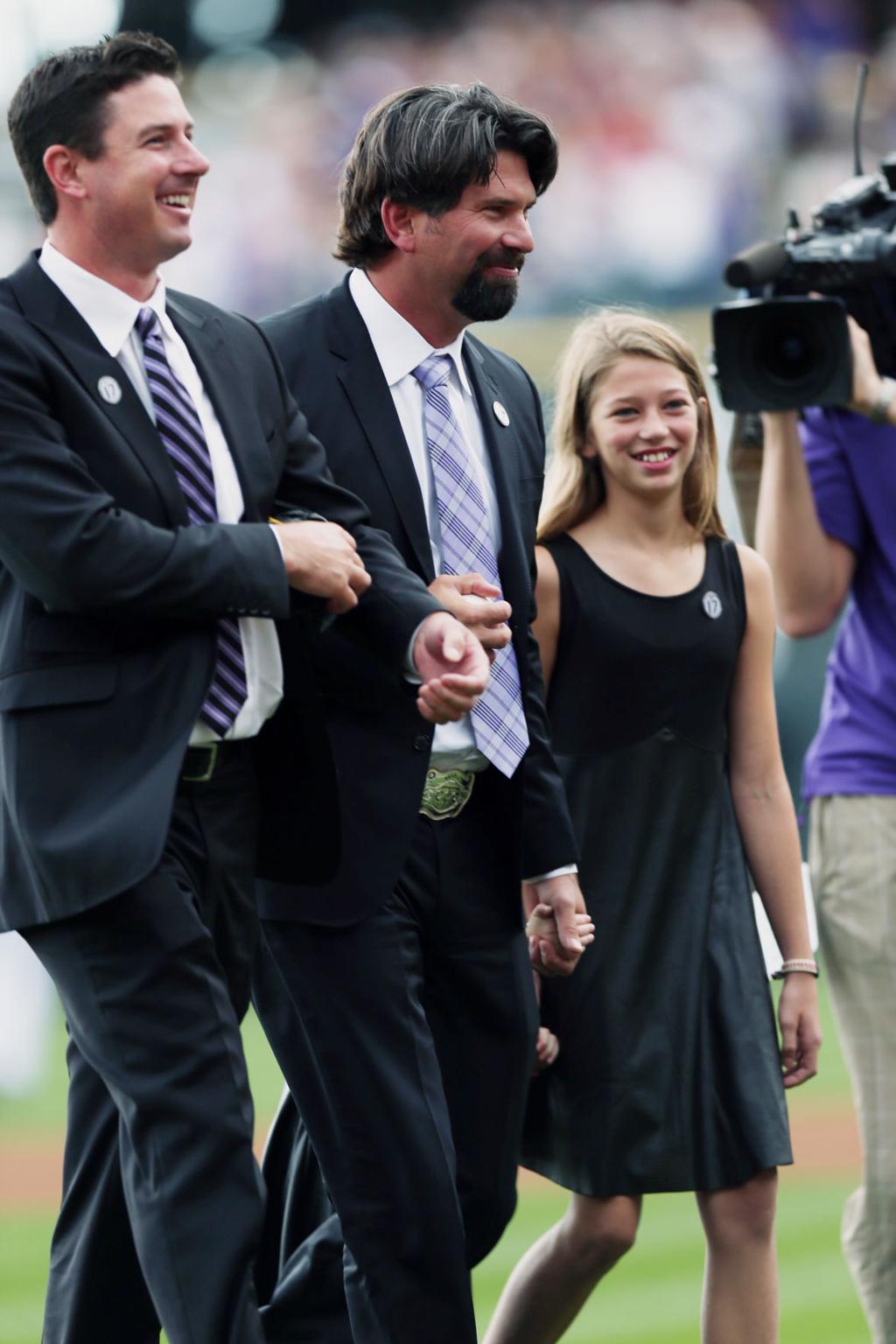 Rockies retire Helton's No. 17 jersey