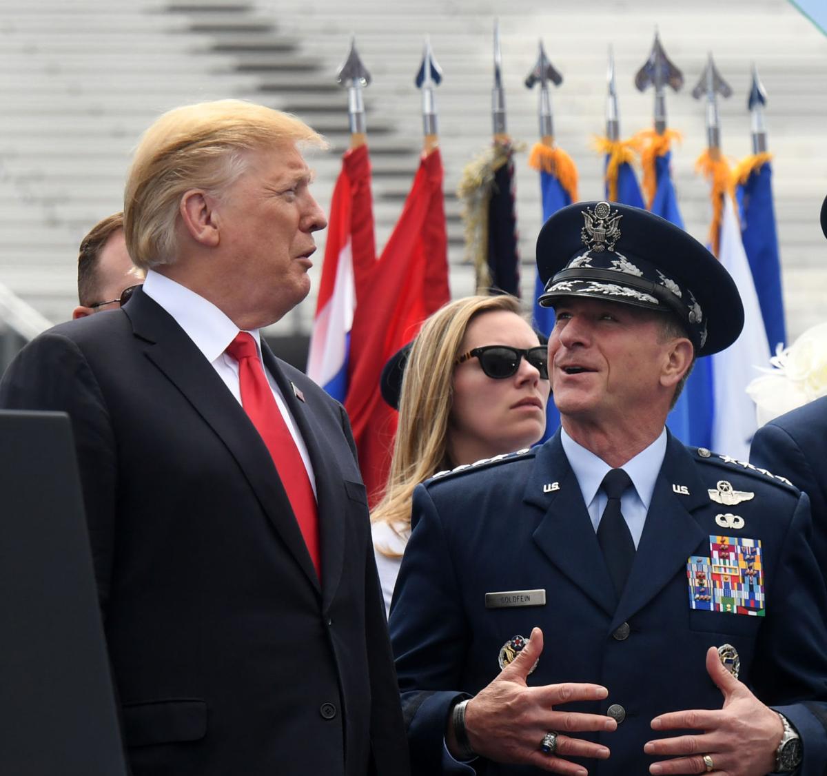 503119-news-arrival-president 1398 .jpg