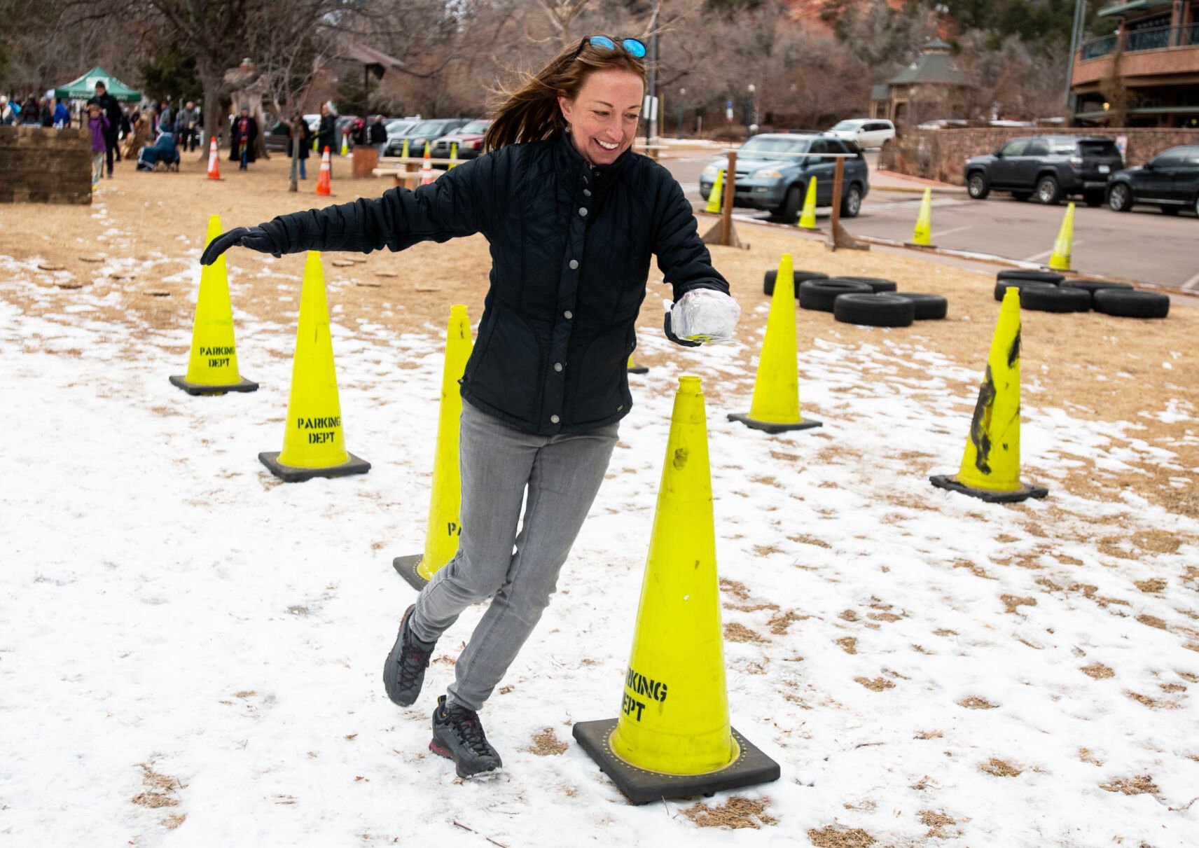 A Quirky Tradition: Dozens Gather For 28th Annual Fruitcake Toss In ...