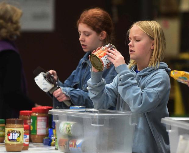 Care and Share Food Bank for Southern Colorado volunteers