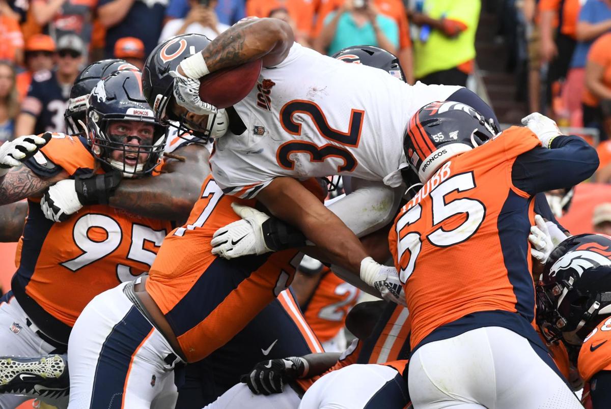 091619-s-broncosbears42.JPG