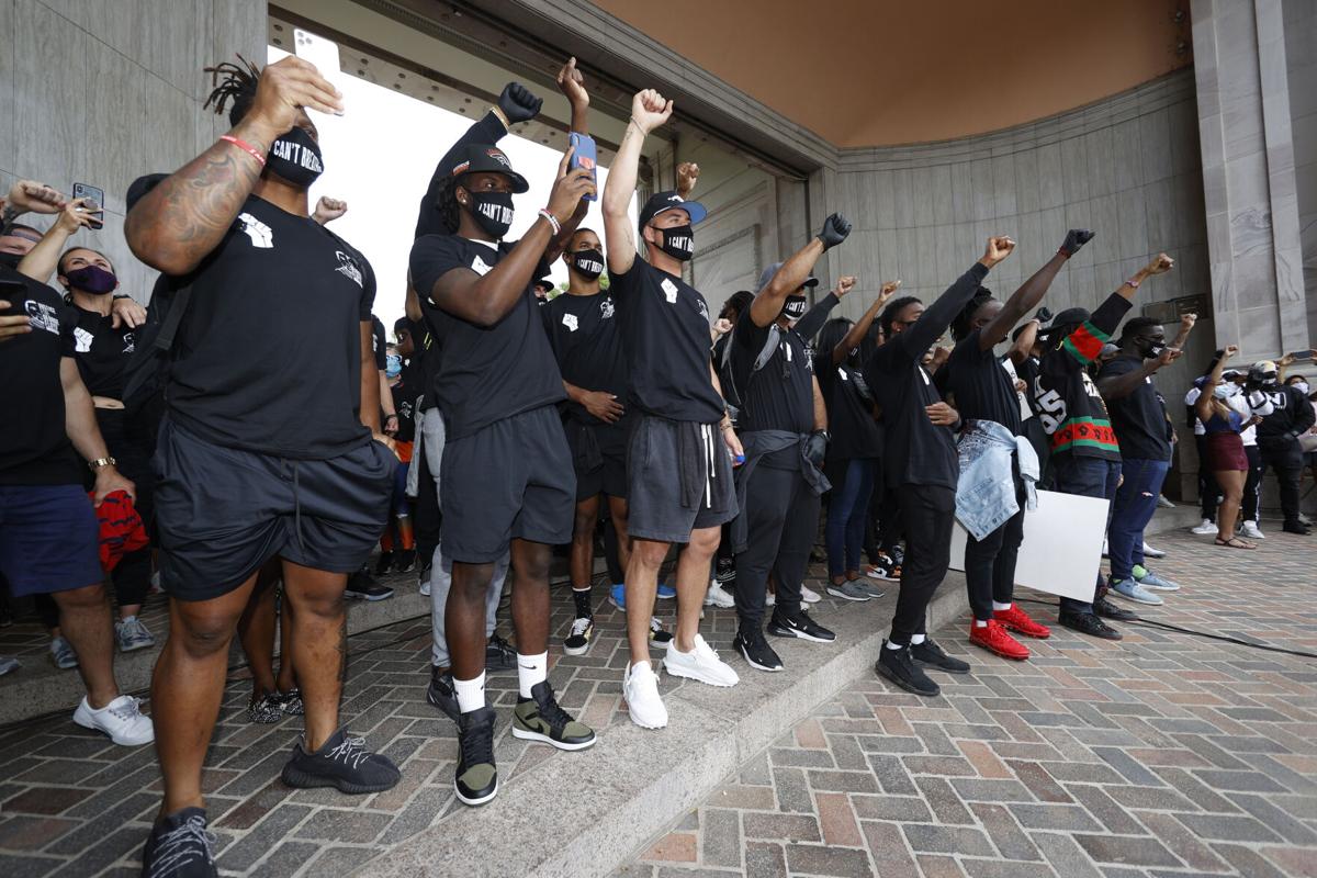 Listen Up Von Miller Broncos Join Black Lives Matter March In Downtown Denver Paul Klee Sports Coverage Gazette Com