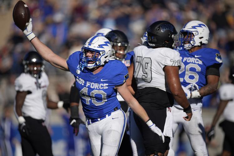 College football preview: Air Force Falcons prepare to sink Navy